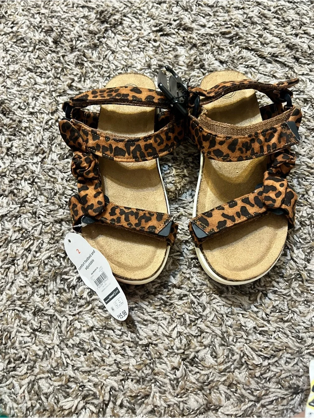 Girl’s wonder nation cheetah sandals. Size 2. New!